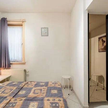 Cozy Seaside Escape With Balcony, Cleaning Included Knokke-Heist